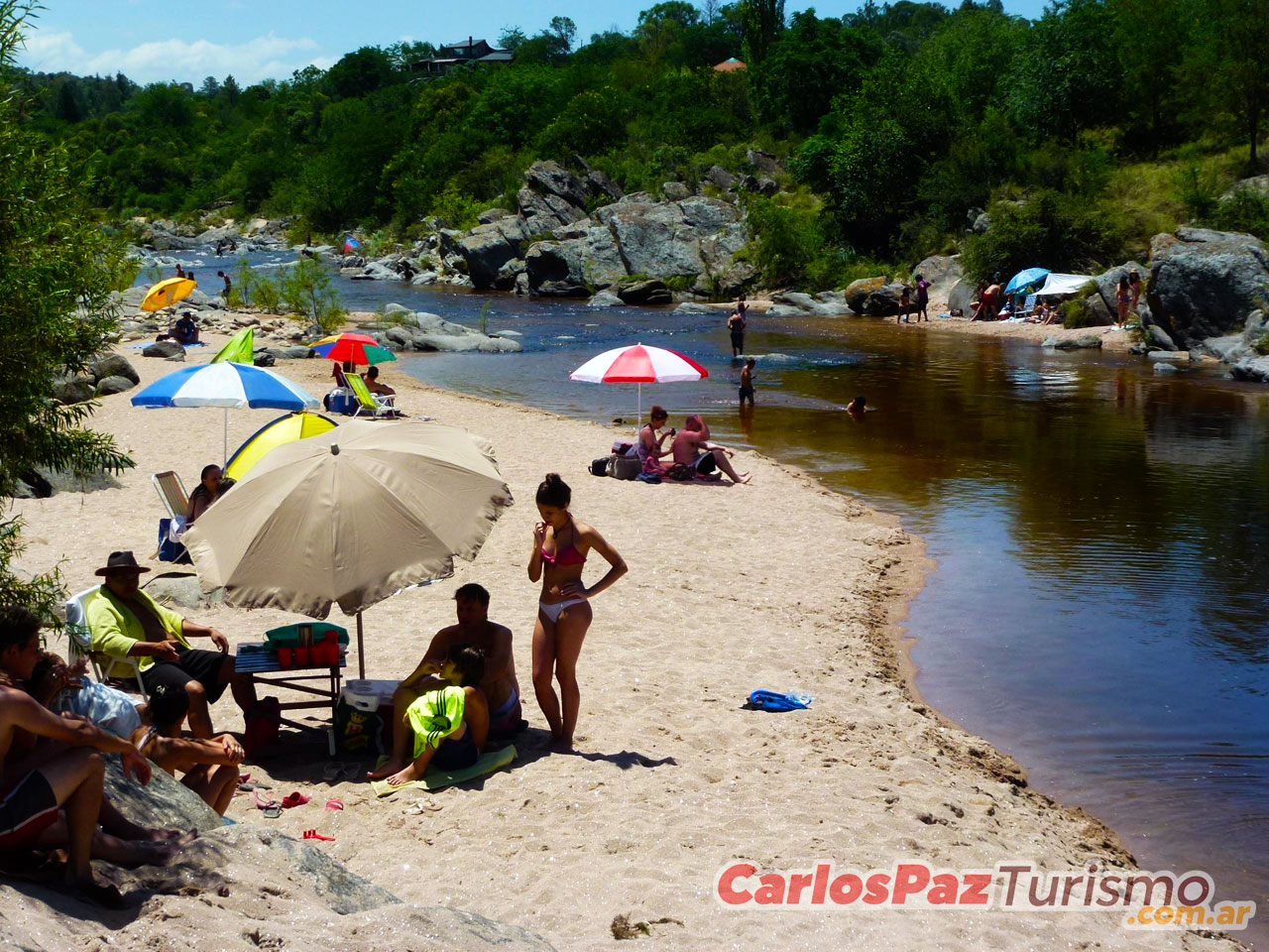 Playas de Cuesta Blanca - Imagen: Carlospazturismo.com.ar